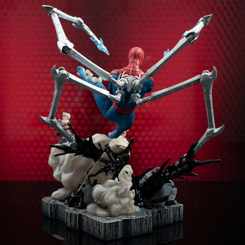 Spider-Man 2 - Spider-Man Deluxe Gallery Statue