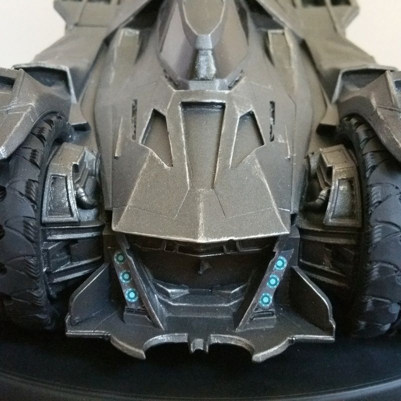 Batman: Arkham Knight - Batmobile Bookends