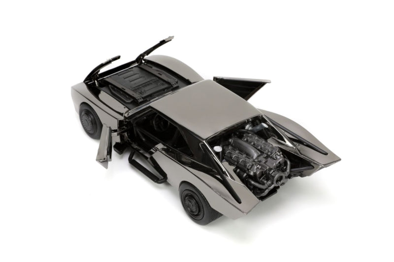 The Batman - Batmobile Chrome Black SDCC 2022 1:24 Scale with Batman