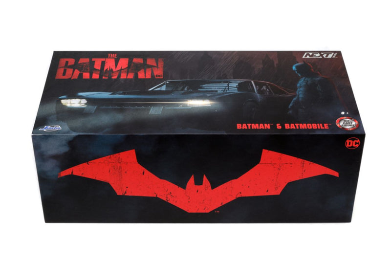 The Batman - Batmobile Chrome Black SDCC 2022 1:24 Scale with Batman